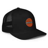 R4 Closed-back trucker cap